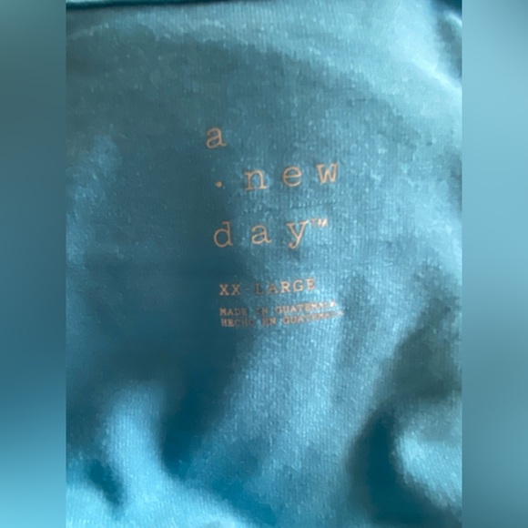 NWOT A New Day Women’s V-Neck Shirt - Picture 5 of 7